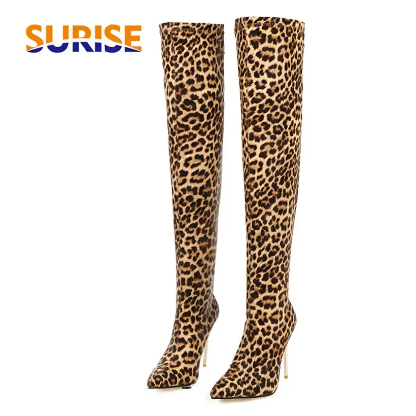 Knee High Sock Women - حجم كبير تمتد ليوبارد فوق الركبة