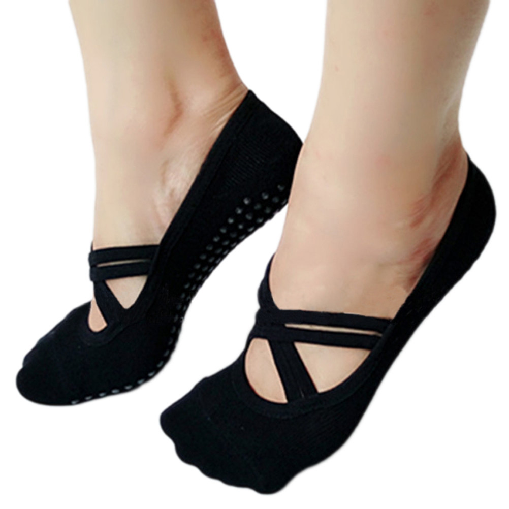 Grip Sock Yoga - جوارب يوغا نسائية سوداء غير قابلة