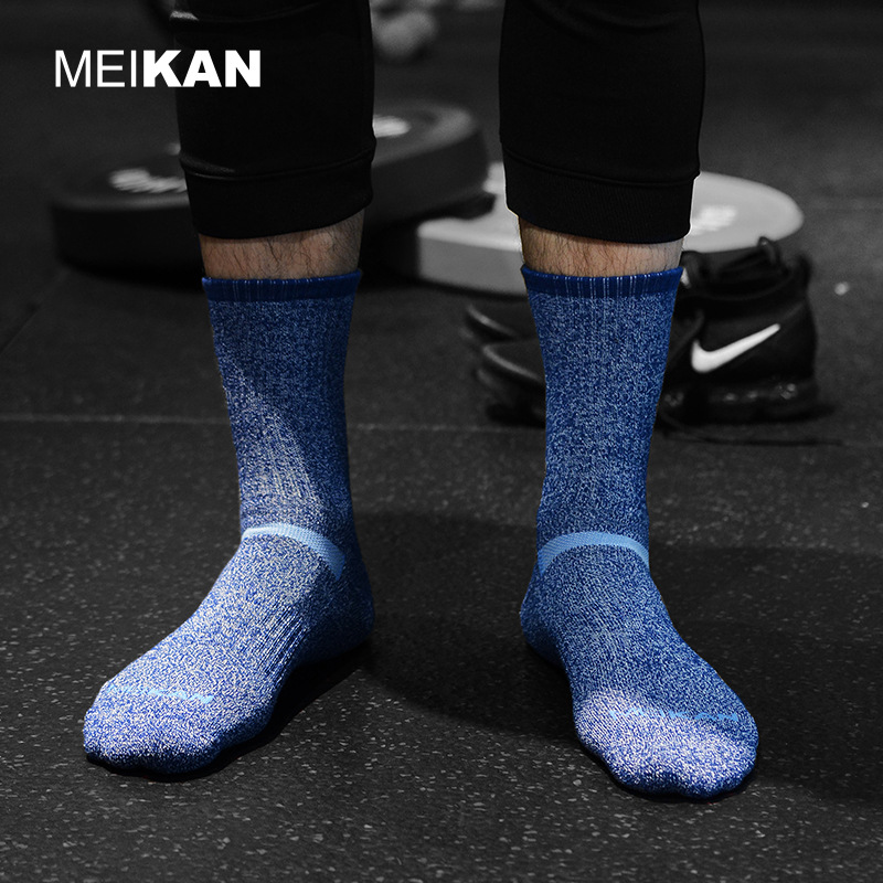 MEIKAN الرجال ميرينو جوارب من  - مراجعة Wool Hiking Sock وسعره