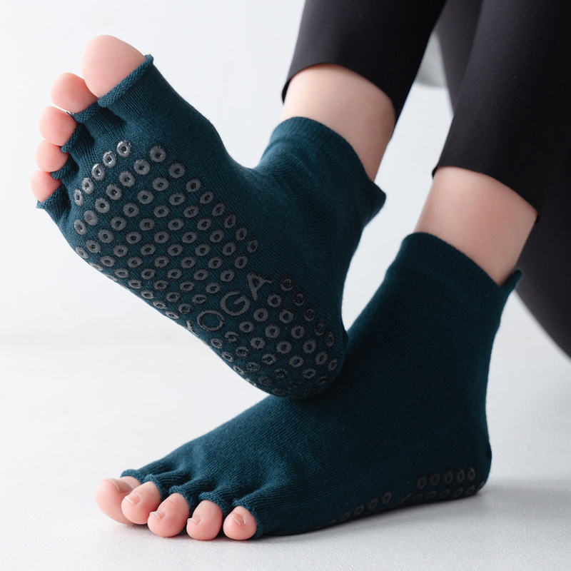 جوارب اليوغا نصف اصبع القدم ال - مراجعة Grip Sock Yoga وسعره