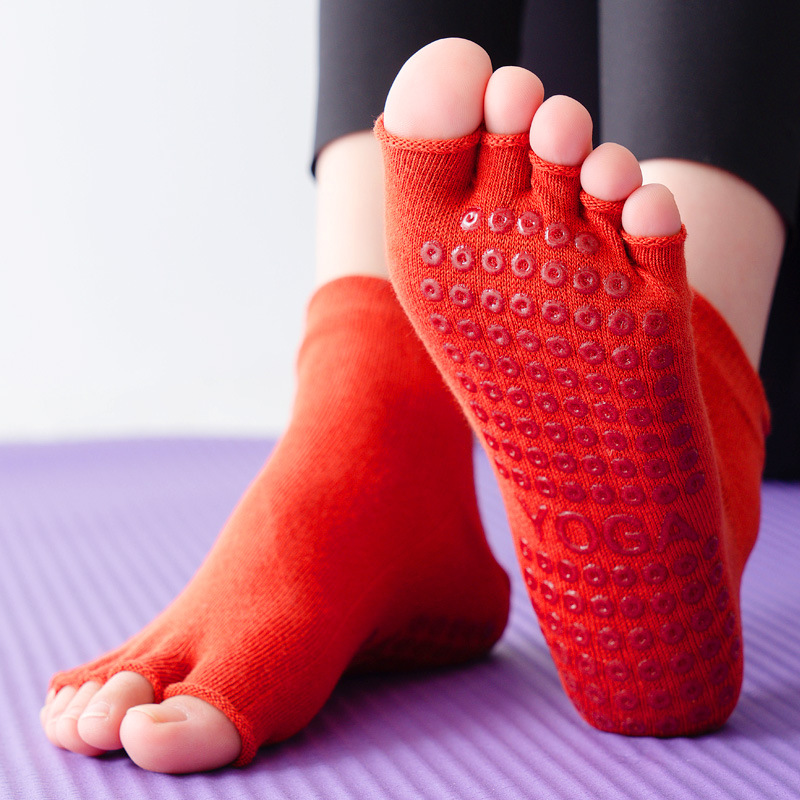 جوارب اليوغا نصف اصبع القدم ال - مراجعة Grip Sock Yoga وسعره