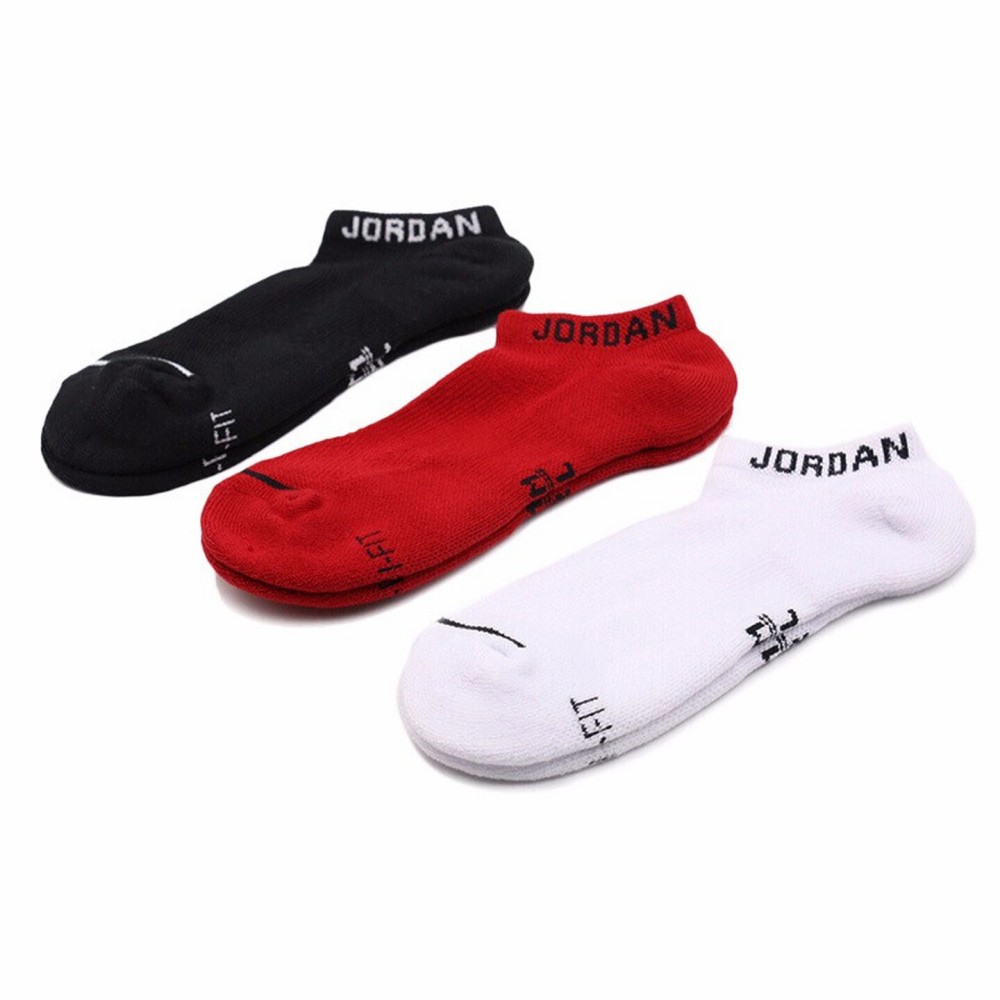 جوارب رياضية من نايكي للرجال و - مراجعة Cotton Crew Sock Pack وسعره