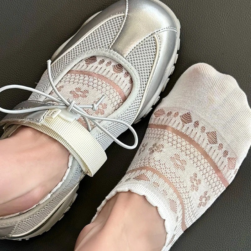 جوارب باليه نسائية من الدانتيل - مراجعة Invisibility Sock Loafer وسعره