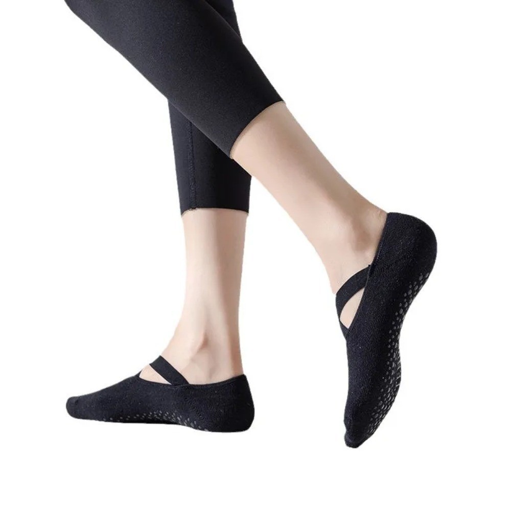 1/3 زوج من جوارب اليوغا النسائ - مراجعة Grip Sock Yoga وسعره