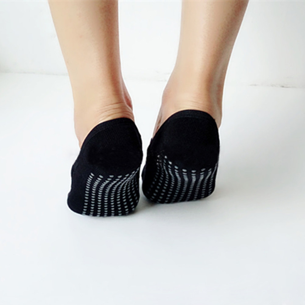 جوارب يوغا نسائية سوداء غير قا - مراجعة Grip Sock Yoga وسعره