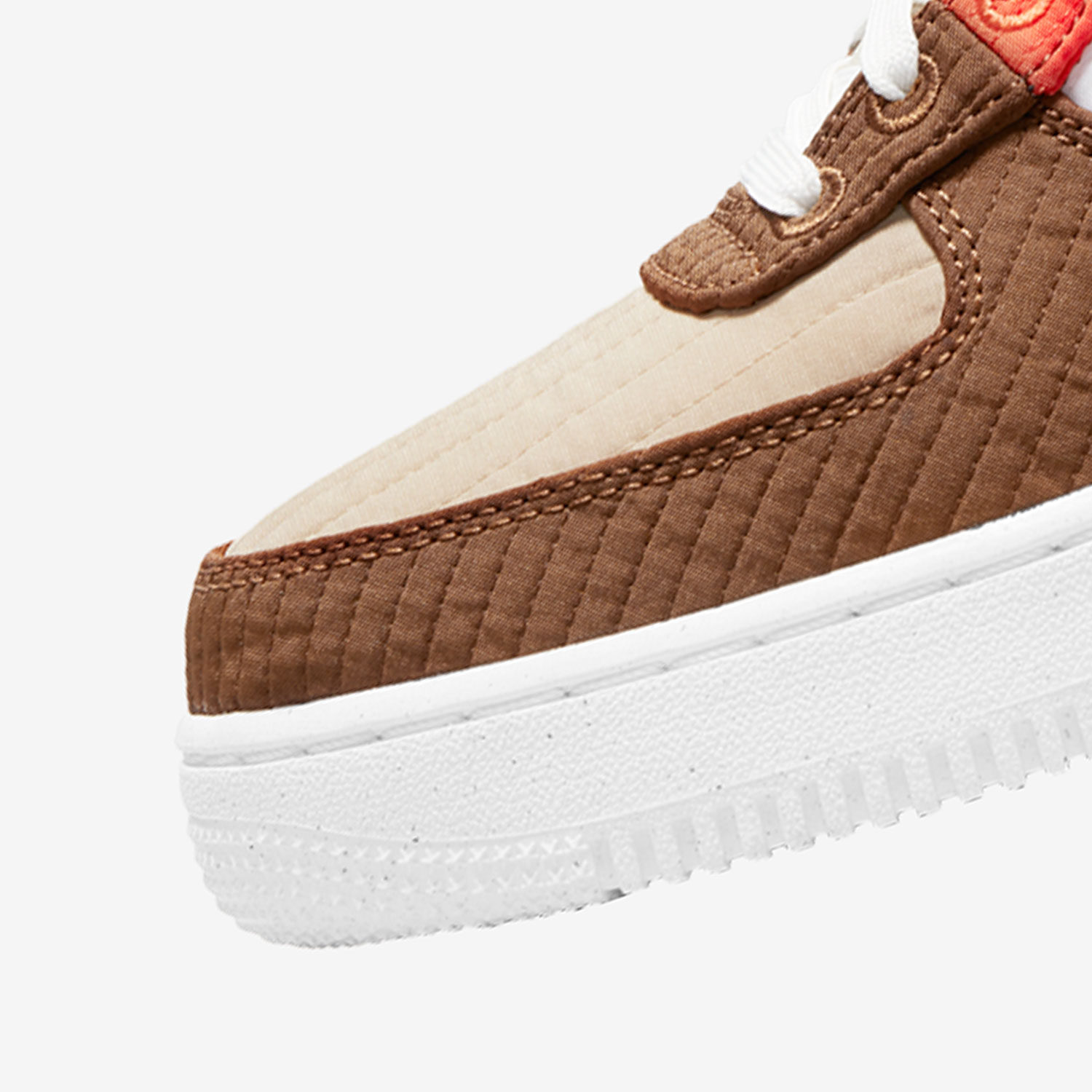 حذاء كاجوال نسائي من Nike Air  - مراجعة Nike Shoes Air Force 1 وسعره